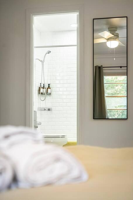 Downtown Austin Suite Retreat Luaran gambar