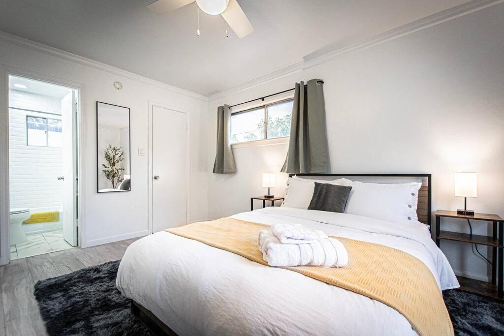 Downtown Austin Suite Retreat Luaran gambar