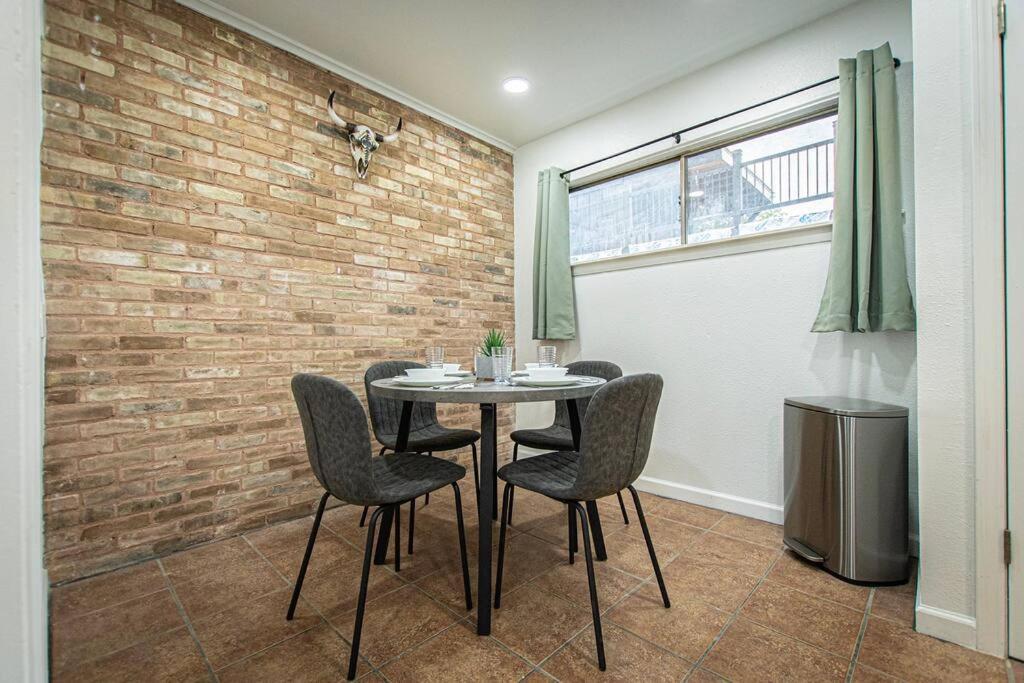 Downtown Austin Suite Retreat Luaran gambar